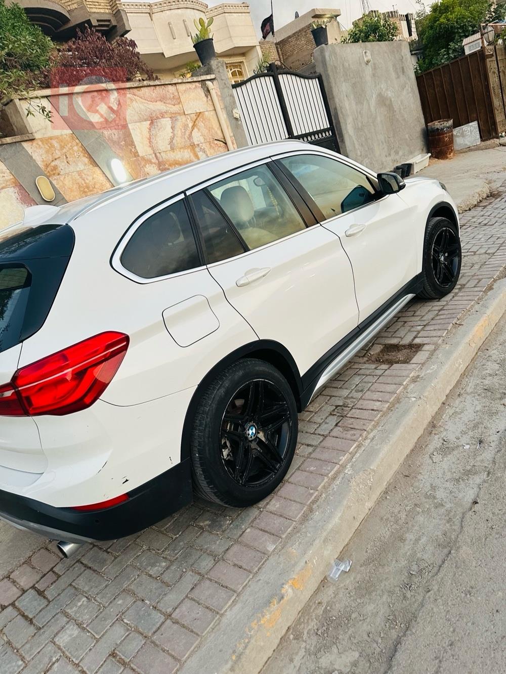 بي ام دبليو X1
